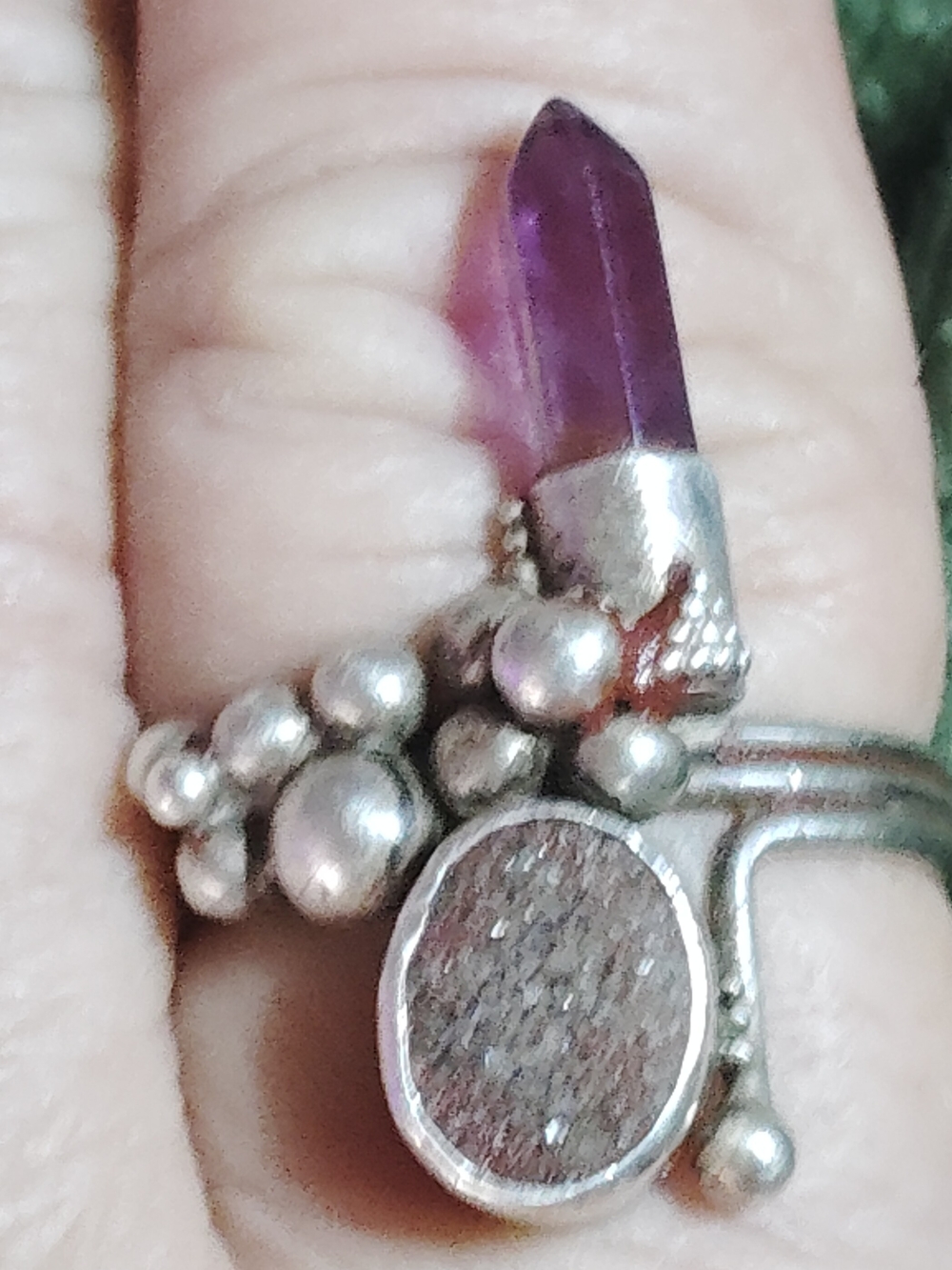 HANDCRAFTED STERLING RING. SZ-11/AMETHYST POINT. SIZE 11